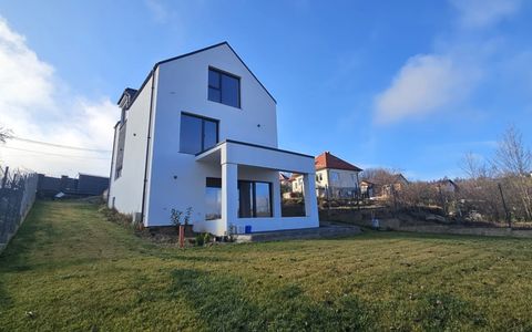 Casa individuala, cu panorama, in Feleacu