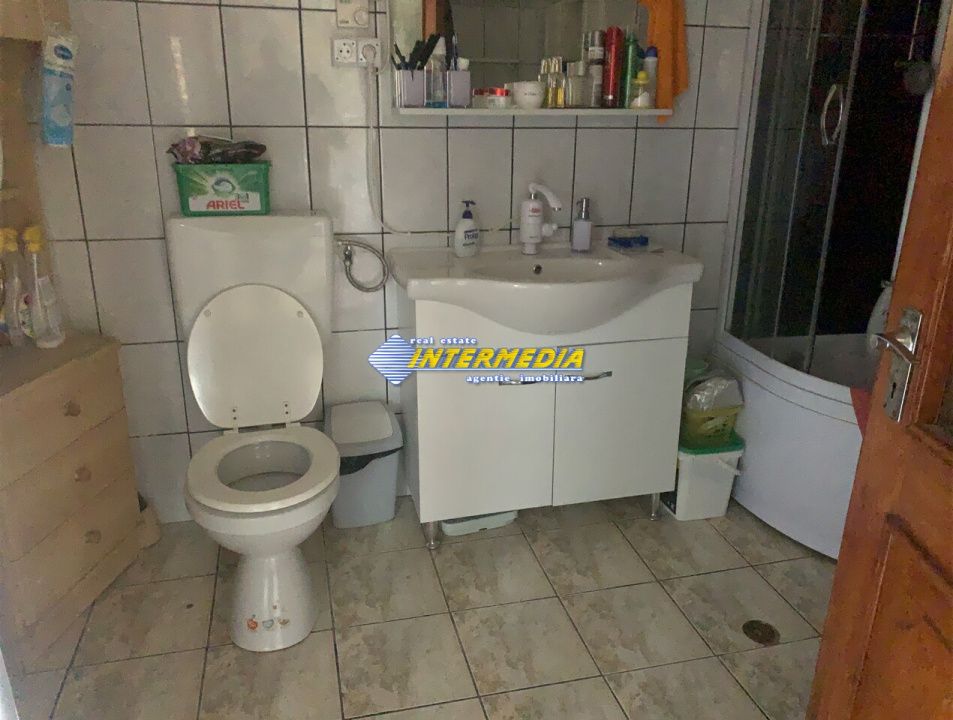 Casa de vanzare 5 camere teren aferent 1410 mp cu toate utilitatile zona Oarda – fotografia 19 din 33