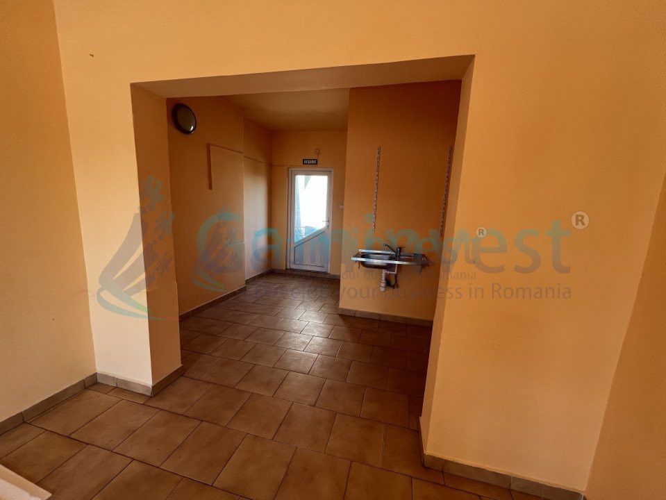 De vanzare cladire  multifunctionala zona Seleusului, Oradea – fotografia 1 din 9