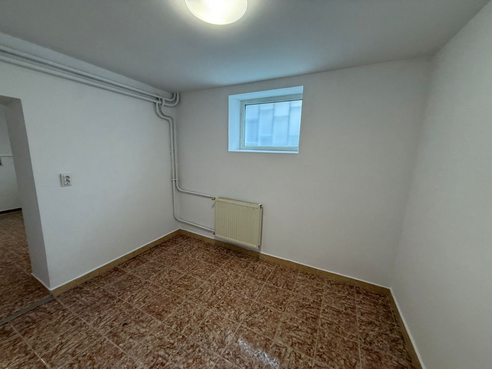 Casa de Vanzare | 5 Camere | Podul Grant | Spatiu Birouri | Parcare – fotografia 3 din 15