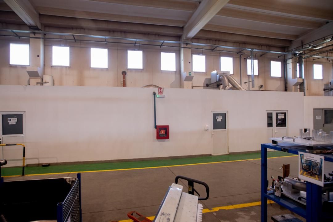 Hală industrială premium de vânzare | 5.100 mp construiți | Teren 25.000 mp – fotografia 7 din 8