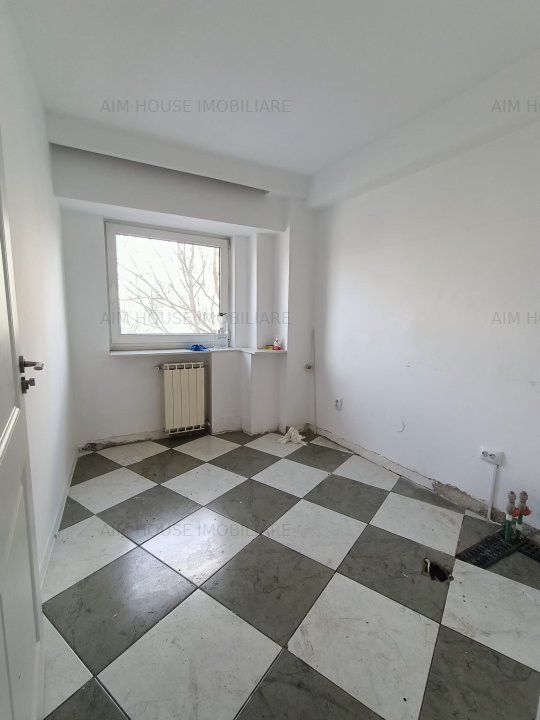 Piata Victoriei-Ap. 3 cam. decomandat de inchiriat,pretabil birou/salon/cabinet – fotografia 8 din 12