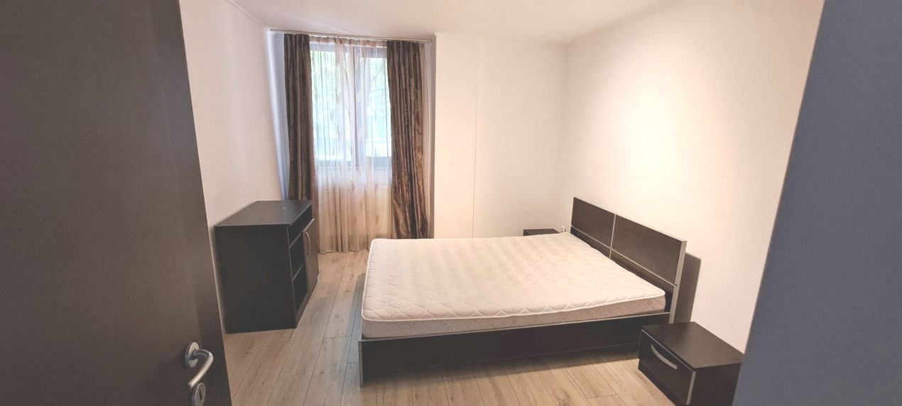 Apartament 3 camere Calea București- Bloc 2008 – fotografia 7 din 8