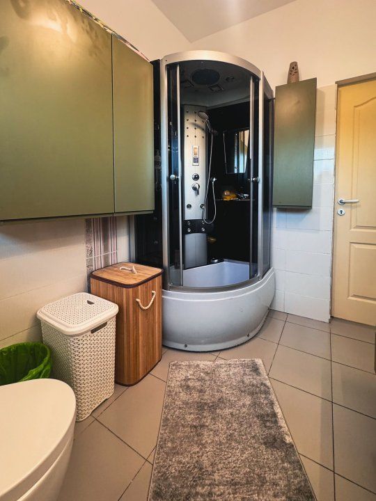 Vilă modernă cu 15 kW solar – complet utilată, ideală pentru familie – fotografia 13 din 20