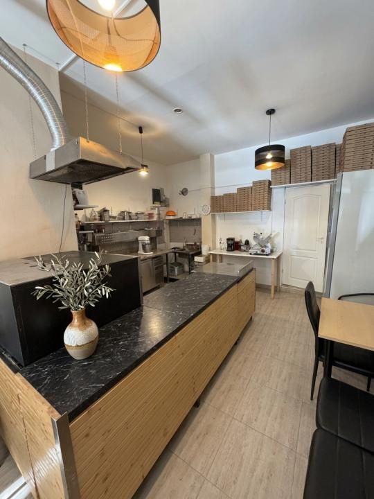 Vanzare Spatiu Comercial pentru Alimentatie Publica in Oradea, Rogerius – fotografia 1 din 6