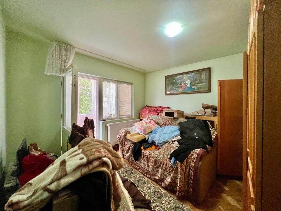 Apartament 4 camere, decomandat, 76mp utili, etaj 1 - Zona Soarelui – fotografia 6 din 12