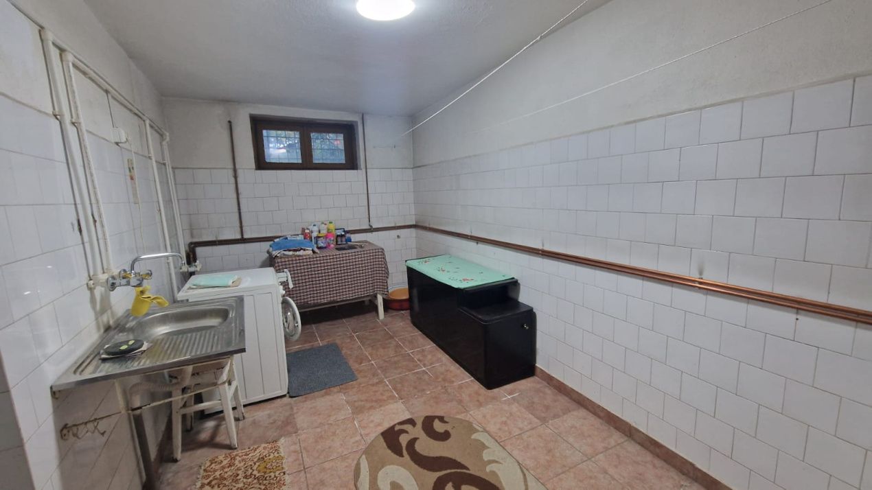 Casa cu 5 camere, 200mp, Centru – fotografia 20 din 25