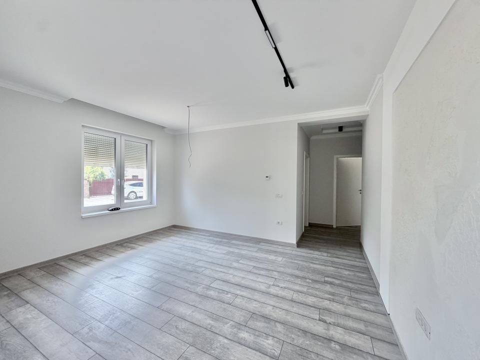 Apartament 2 camere, decomandat, 53mp utili, 30mp curte in Giroc – fotografia 3 din 11