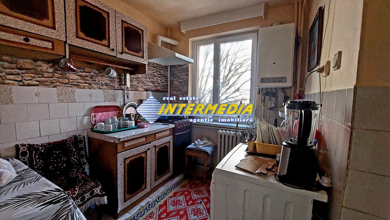 Apartament 2 camere de vanzare Alba Iulia zona Cetate etaj 1 – fotografia 1 din 6