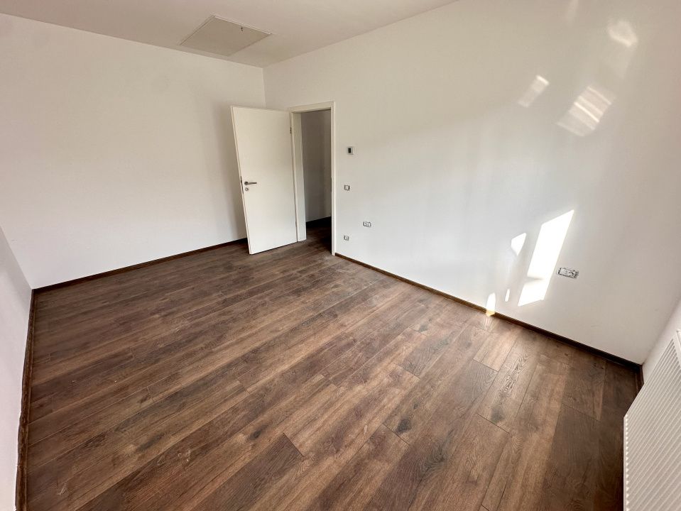 CASA DE VANZARE I 246 MP UTILI I TEREN 446 MP I COMPARTIMENTATA IN 5 APARTAMENTE – fotografia 11 din 28