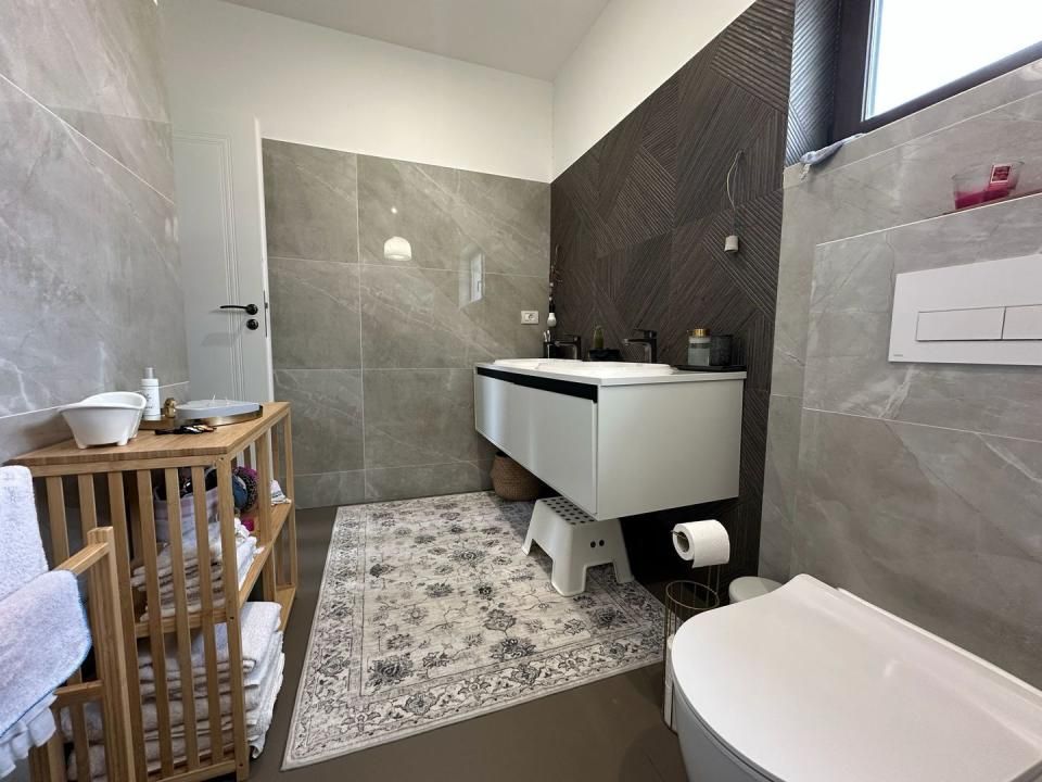 Duplex | Partial Mobilat | Toate utilitatile | Asfalt | Sacalaz | – fotografia 17 din 22
