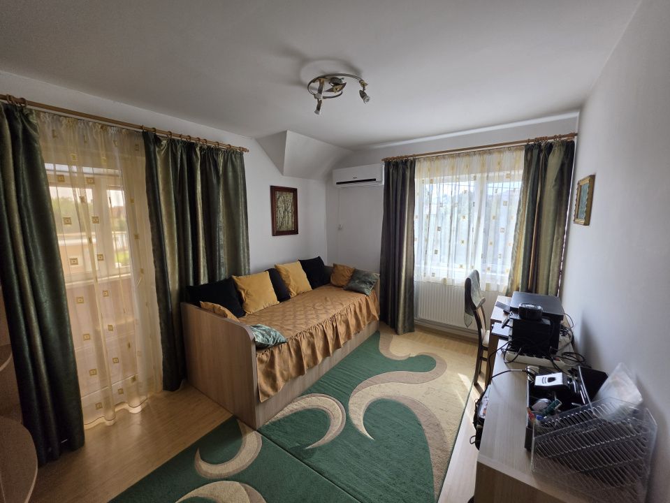 Oportunitate! Vila deosebita, P+M inalta, zona excelenta, Valu lui Traian! – fotografia 10 din 14