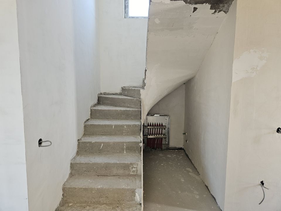 Vila de vanzare P+1, 5 camere, Samurcasi, Crevedia - zona lacuri – fotografia 11 din 14