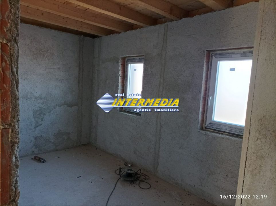 Casa noua de vanzare in Alba Iulia cu 4 camere semifinisata cu apa gaz curent – fotografia 2 din 13