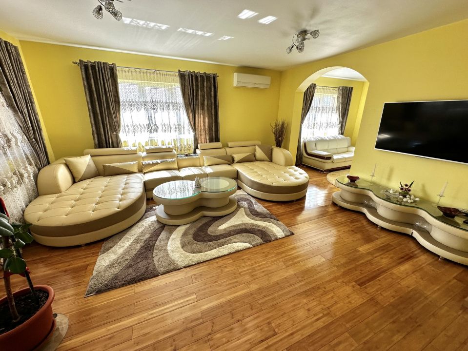 Casa D+P+M cu garaj teren 400 mp finisata utilata mobilata asfal CETATE Giro – fotografia 13 din 18