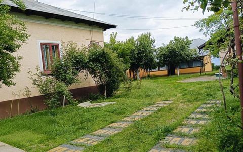Casă tradițională cu 2029 MP, livadă, puț propriu