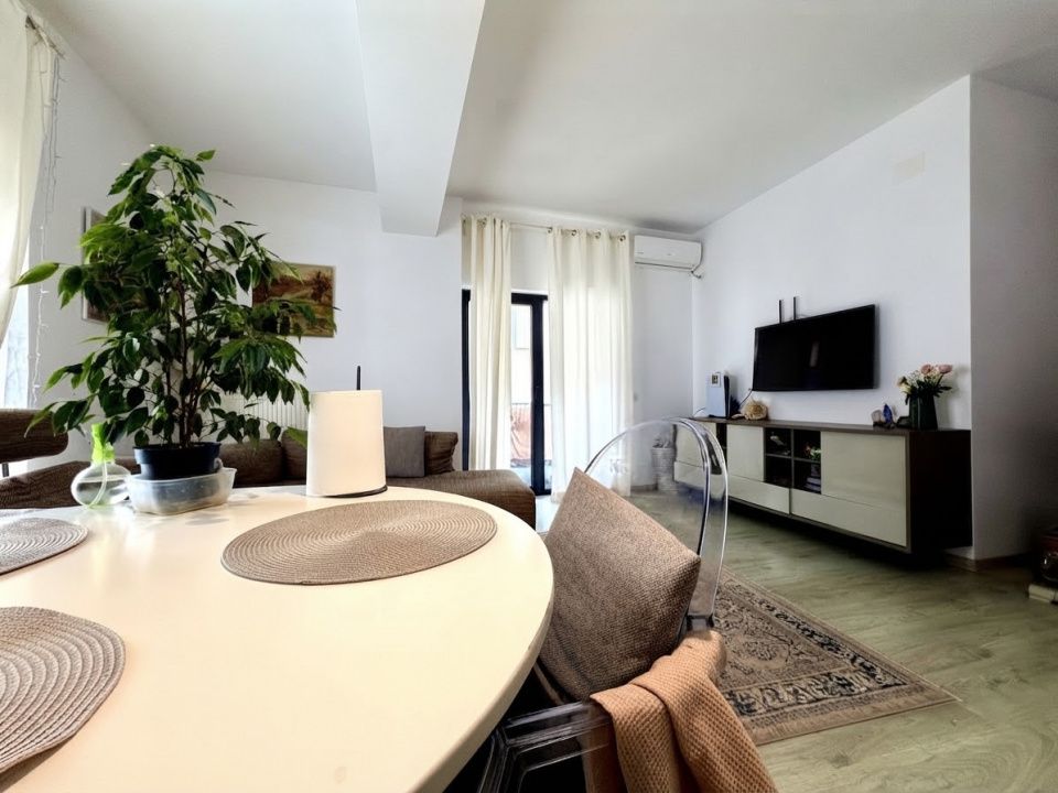 Apartament spațios cu 3 camere de vânzare in Mamaia Nord | 150m de plaja – fotografia 3 din 10
