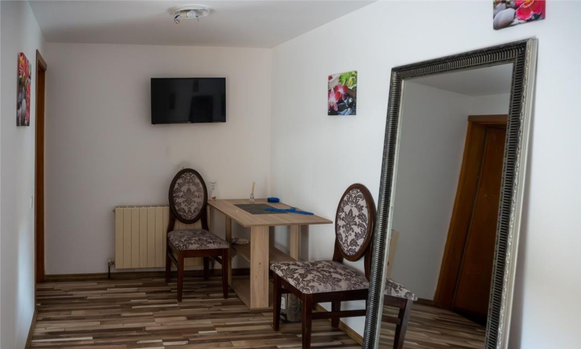 • Oportunitate Unică Predeal: Proprietate Mixtă (Comercial + Vilă) -Centru – fotografia 16 din 33