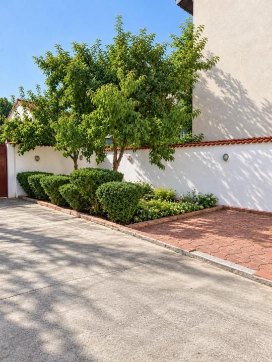 Casă tip duplex cu terasă și curte proprie – Gheorghe Țițeica – fotografia 2 din 18