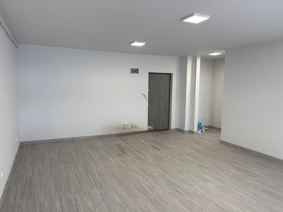 Apartamet 2 camere , Blocurile Albe EROILOR. – fotografia 2 din 8