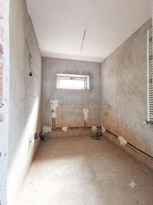 Casa de vanzare cu 4 camere in Osorhei, 1433 mp teren, Bihor – fotografia 4 din 12