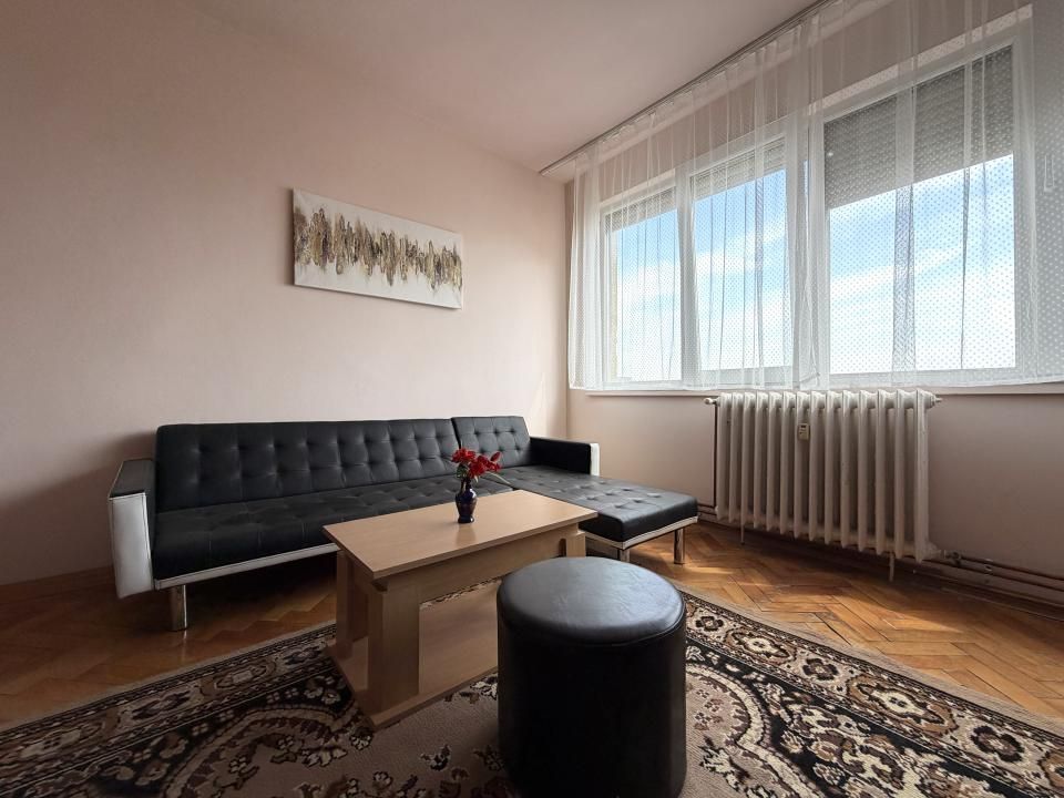 Apartament cu 2 camere, Garaj, 44mp utili, decomandat-Circumvalatiunii – fotografia 1 din 12