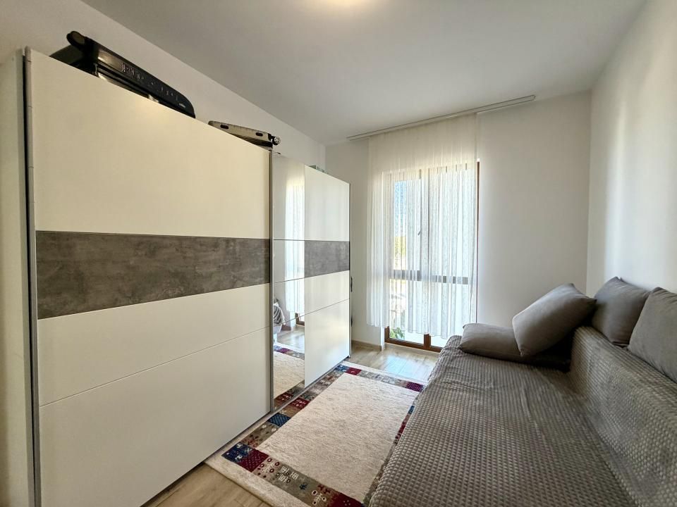 Triplex modern, 110 mp utili, perete dublu, 206 mp teren - Dumbravita – fotografia 9 din 17