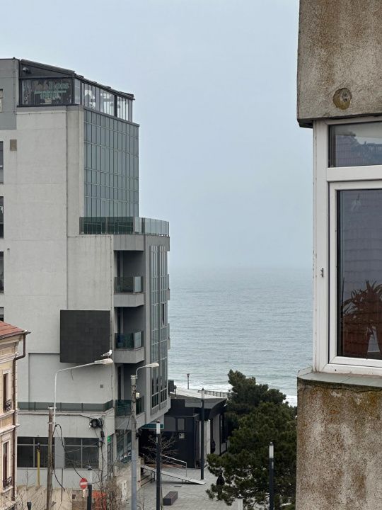 Apartament 3 camere de inchiriat, in zona Centrala -  vedere catre Blvd Mircea – fotografia 12 din 16