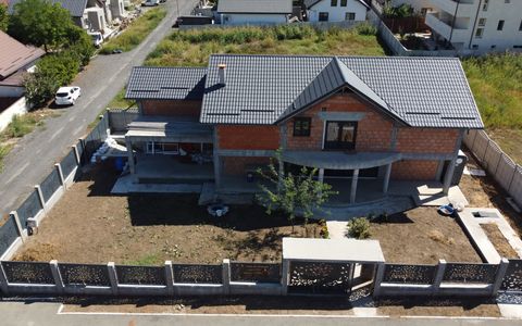 Casa P+M la Rosu in Valu lui Traian