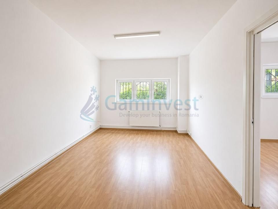 Spatiu comercial cu vizibilitate si parcare, in Nufarul, Oradea, Bihor – fotografia 2 din 4