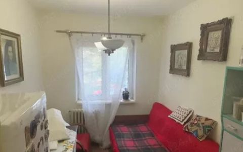 Apartament 3 camere Semidecomandat CETATE -Transilvaniei Etaj 2 Pentru investiti