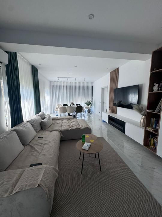 Casă modernă 4 camere – Calea Campulung, Pitești – fotografia 1 din 23