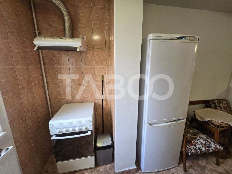 Apartament de inchiriat 2 dormitoare decomandat Vasile Aaron Sibiu – fotografia 11 din 17