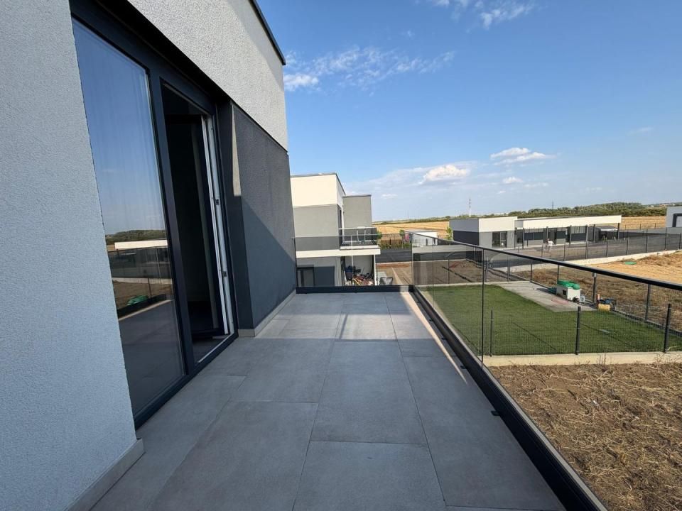 Duplex | Finisaje premium | Curte generoasa | Toate utilitatile | – fotografia 12 din 14