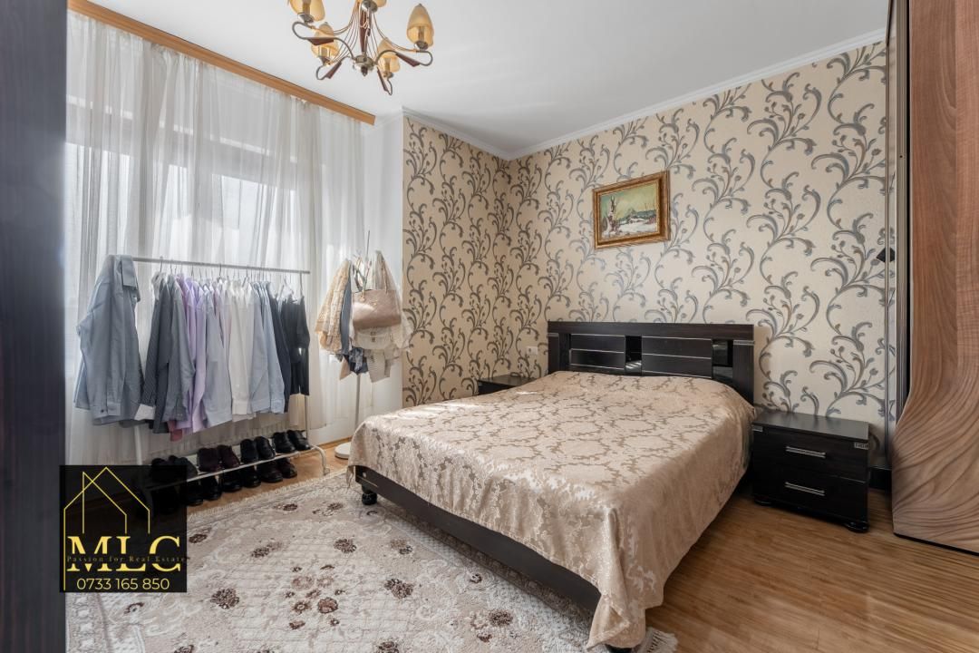 Apartament de vânzare cu 4 camere | cartier Damaroaia – fotografia 9 din 18