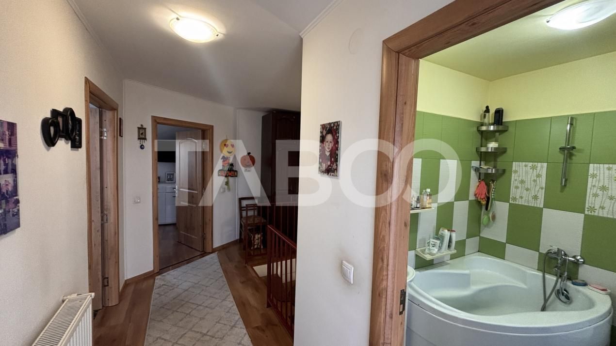 Casa 3 camere decomandate 90mp utili +teren 151 mp in Sura Mare – fotografia 13 din 24