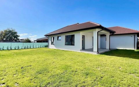 Duplex cu 4 camere pe parter, teren 515mp - Mosnita Noua