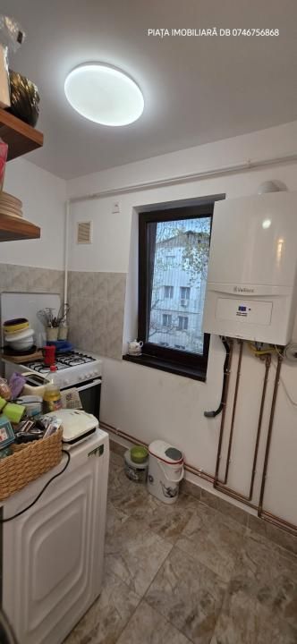 Apartament 2 Camere Renovat Integral, Etaj 3 – Zona Micro 9 – fotografia 5 din 8