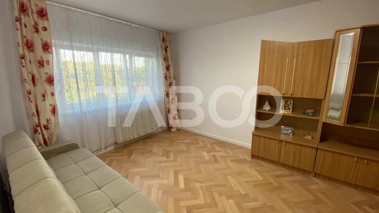 Apartament decomandat de inchiriat 2 camere 56 mpu si balcon 6 mp – fotografia 1 din 7