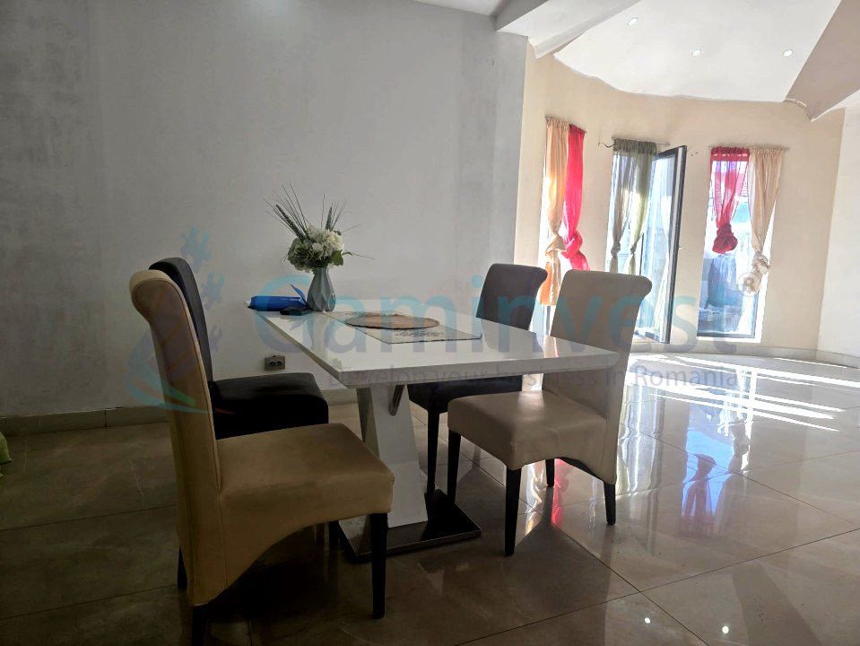Casa cu 4 camere de vanzare,zona linistita,Sanmartin,Oradea – fotografia 1 din 20