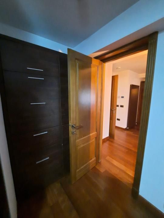 Unirii Timpuri Noi: Vilă premium teren 1000mp, 10 locuri parcare, comision zero – fotografia 28 din 43