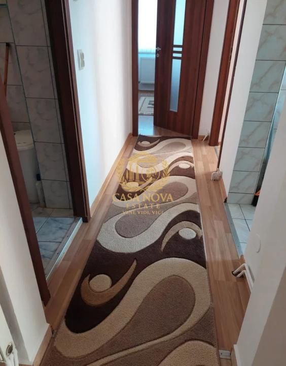 Aparatment 3 camere 65mp, balcon 4mp, etaj intermediar, finisat mediu – fotografia 2 din 8