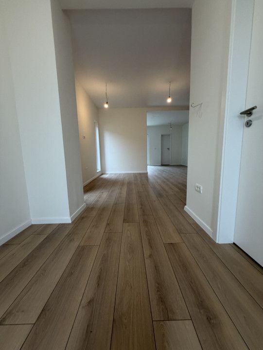 Duplex 4 camere, P+M, 100 mp utili, 330mp teren, 20mp terasa-Sag – fotografia 14 din 18
