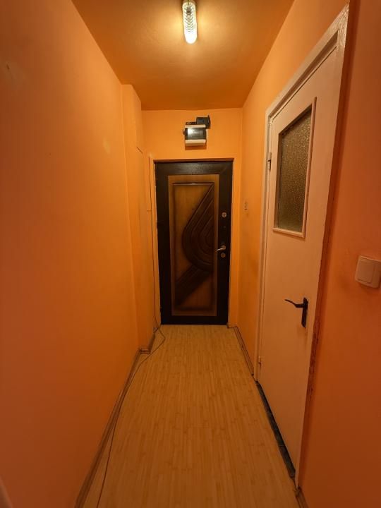 Apartament 3 camere, etaj 2, semidecomandat - Piata Doina – fotografia 8 din 9
