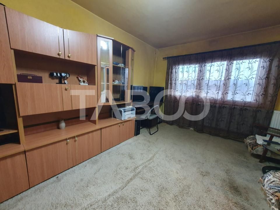 Apartament 2 camere decomandat 54 mp zona Bulevardu Unirii etaj 4 – fotografia 2 din 7