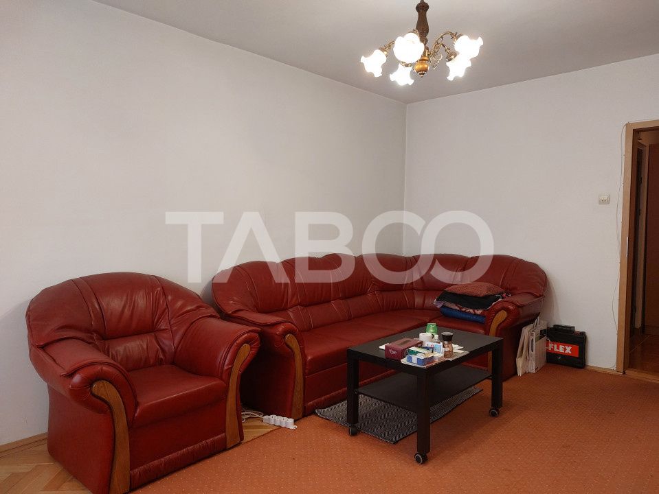 Apartament 2 camere de inchiriat balcon 12mp Mihai Viteazu Sibiu – fotografia 3 din 10