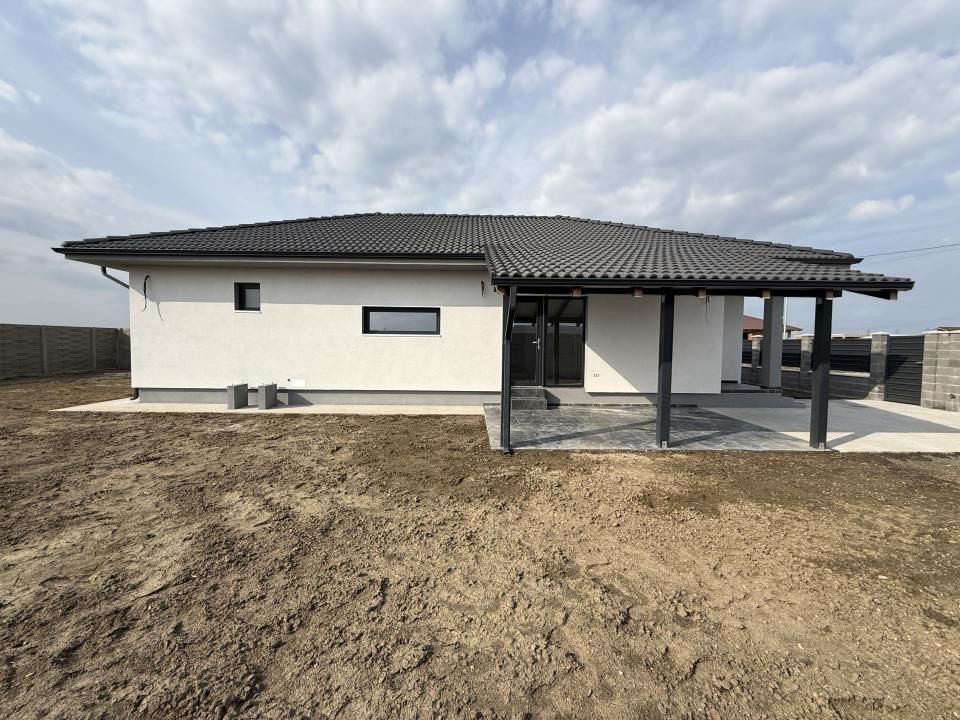 Casa individuala, 4 camere, 105 utili, 580 teren- Sanmihaiu Roman 0% – fotografia 3 din 27