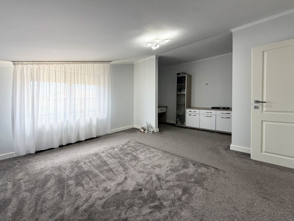 Vila tip duplex în Cumpăna-ideală pentru două familii sau o familie numeroasa – fotografia 10 din 24