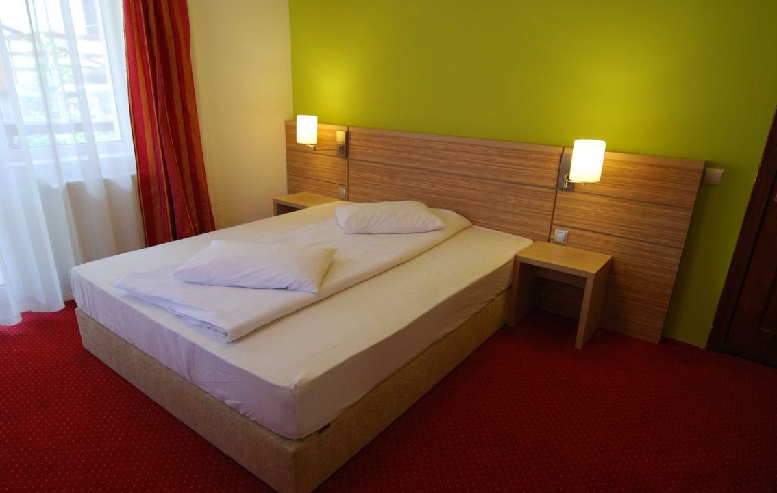 Vilă turistică  de vânzare în Predeal – zonă Mănăstirii – fotografia 4 din 5