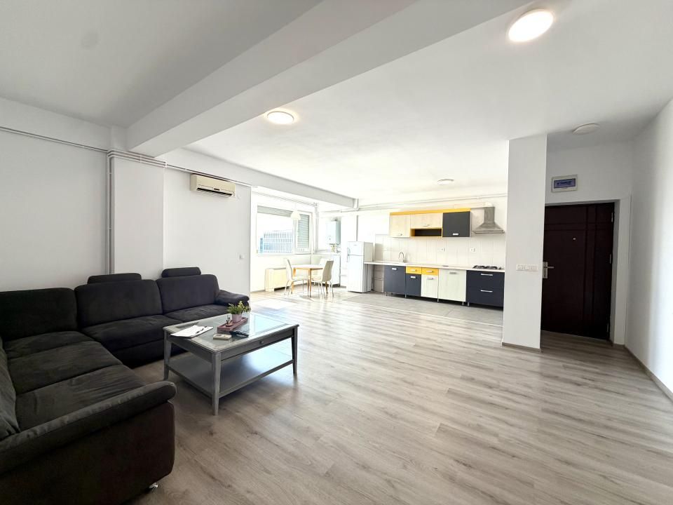 Apartament modern 2 camere, 70 mp utili, etaj 7/9 - Zona Torontalului – fotografia 1 din 10
